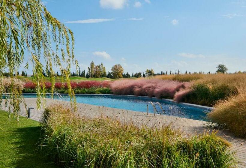 Отель Empordà Golf Resort
