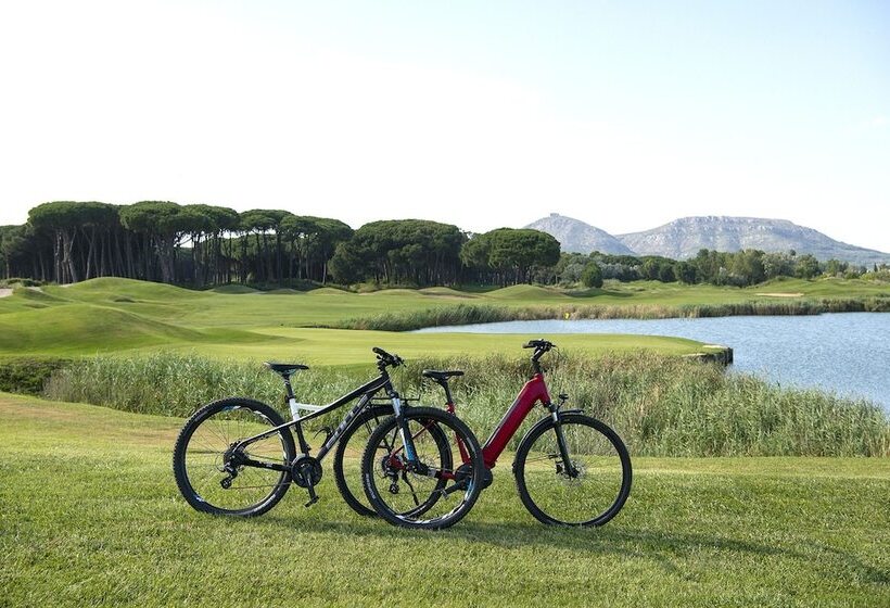 فندق Empordà Golf Resort