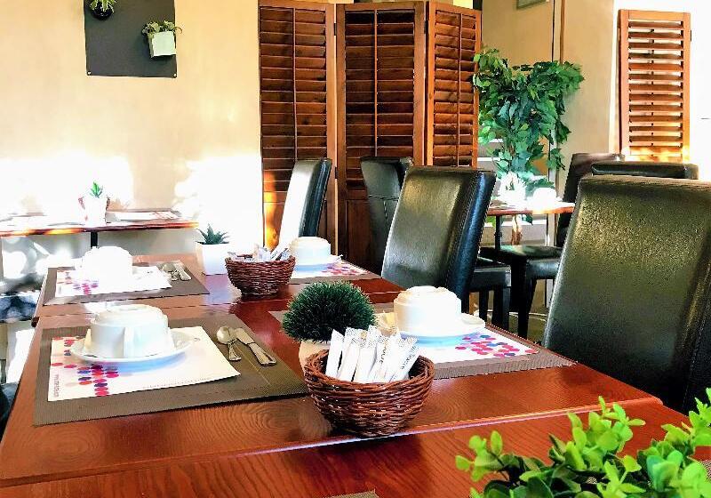 Отель The Originals City, Hôtel Rive Droite, Albi Quartier Madeleine