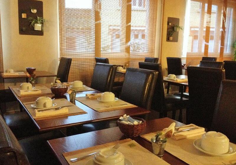 Отель The Originals City, Hôtel Rive Droite, Albi Quartier Madeleine