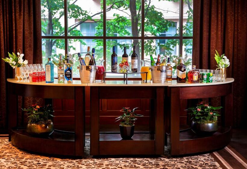 The Yorkville Royal Sonesta Hotel Toronto