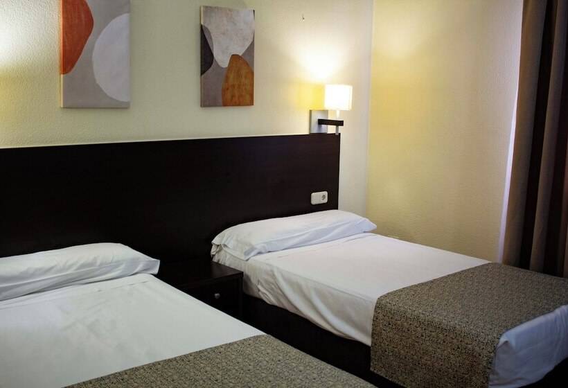 هتل Tudancaaranda Aranda II