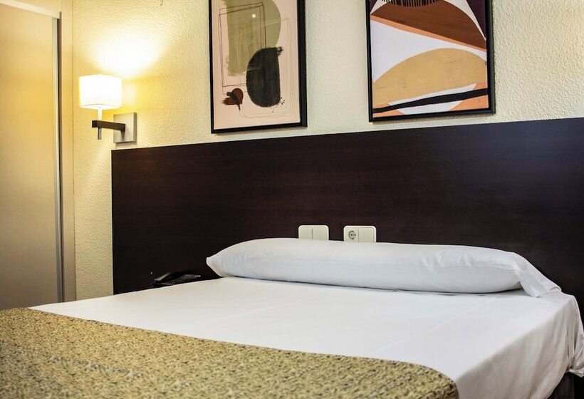 هتل Tudancaaranda Aranda II