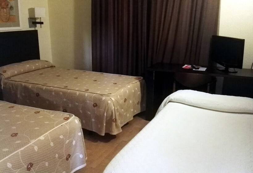 هتل Tudancaaranda Aranda II