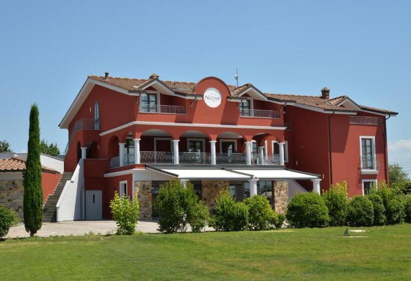 ホテル Villa Nadar