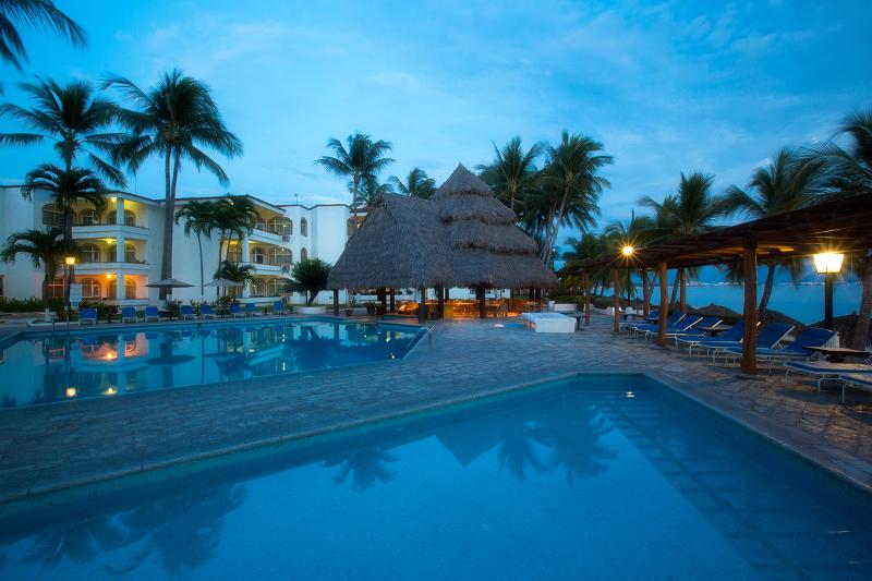 فندق Vista Vallarta All Suites On The Beach