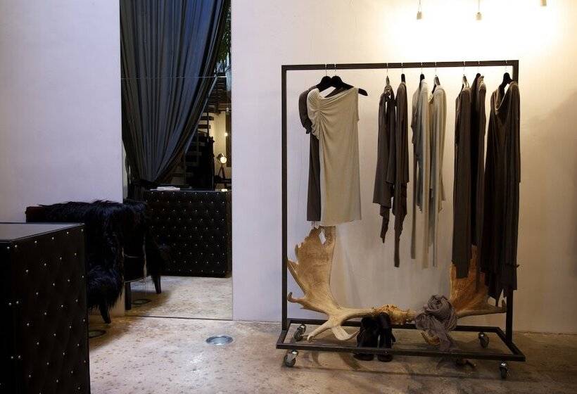 هتل Vozdvyzhensky Boutique