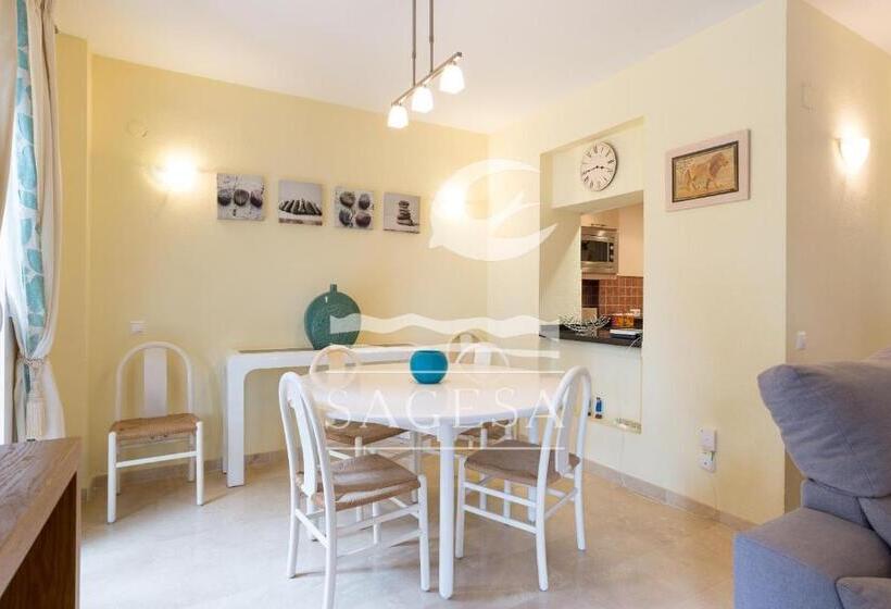 Jardines De Las Golondrinas