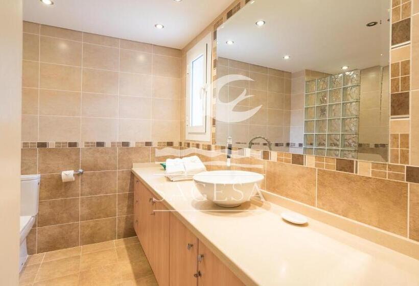 Jardines De Las Golondrinas