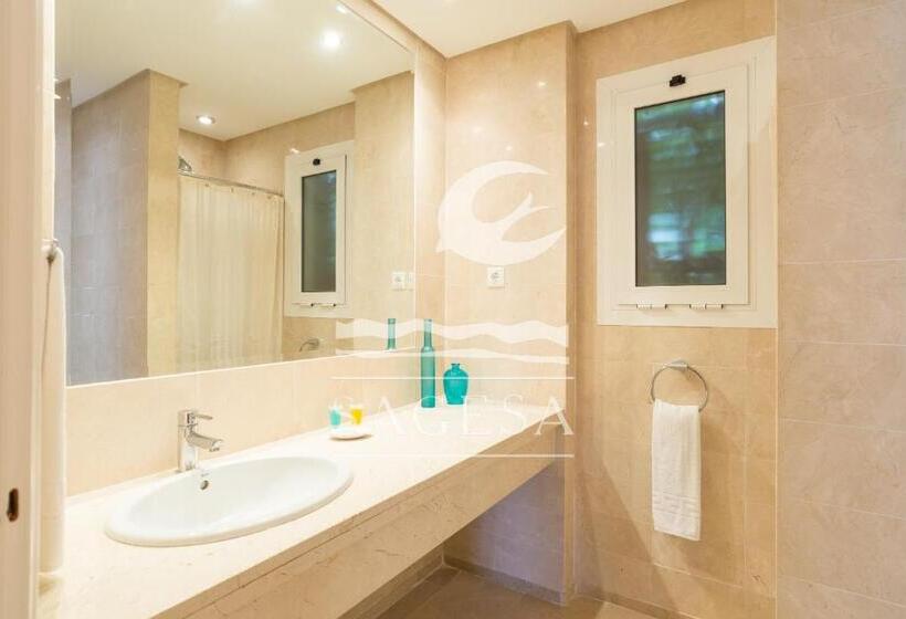 Jardines De Las Golondrinas