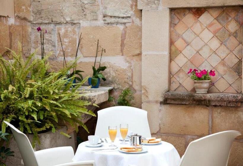 פונדק L Host Boutique Rooms