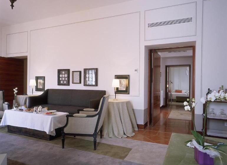 Parador De La Granja