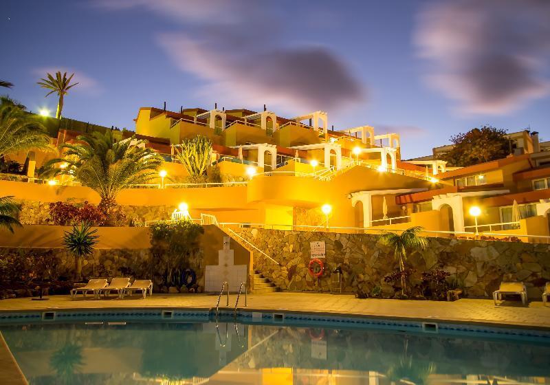 Apartamentos Punta Marina By Livvo