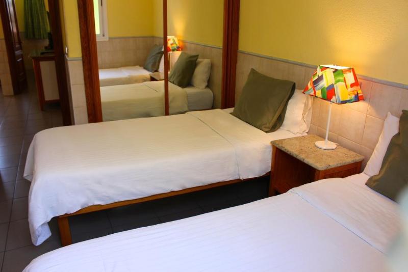 Aqua Beach Bungalows - Gay Men Only