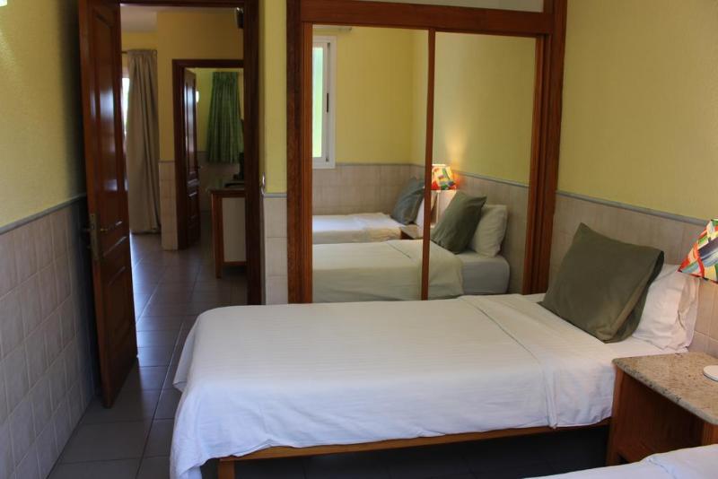 Aqua Beach Bungalows - Gay Men Only