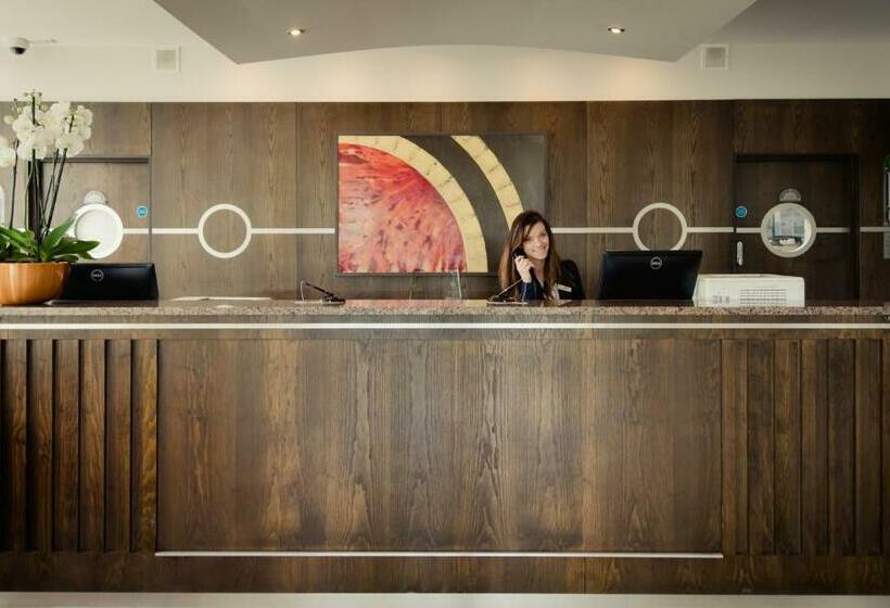 Aspect Hotel Park West