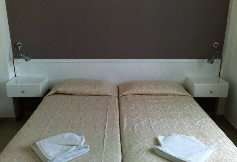 Hilltop Gardens Hotel Apartments