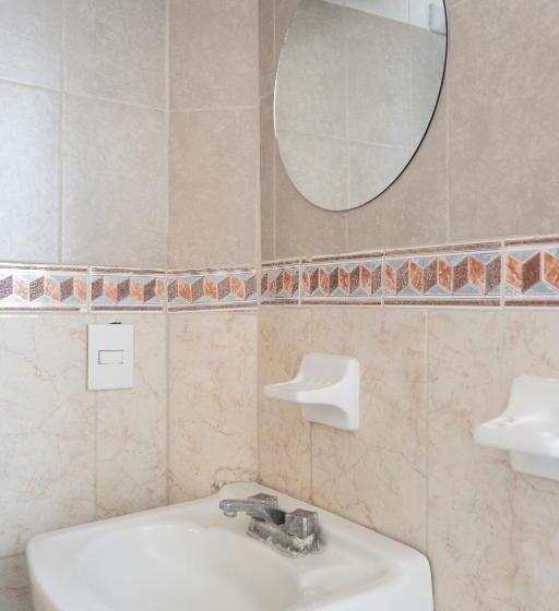 فندق فئة نجمة واحدة Esperanza, Oaxaca Centro