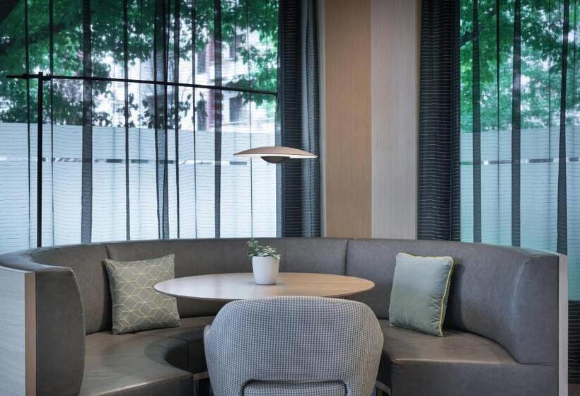 Ac Hotel Milano By Marriott