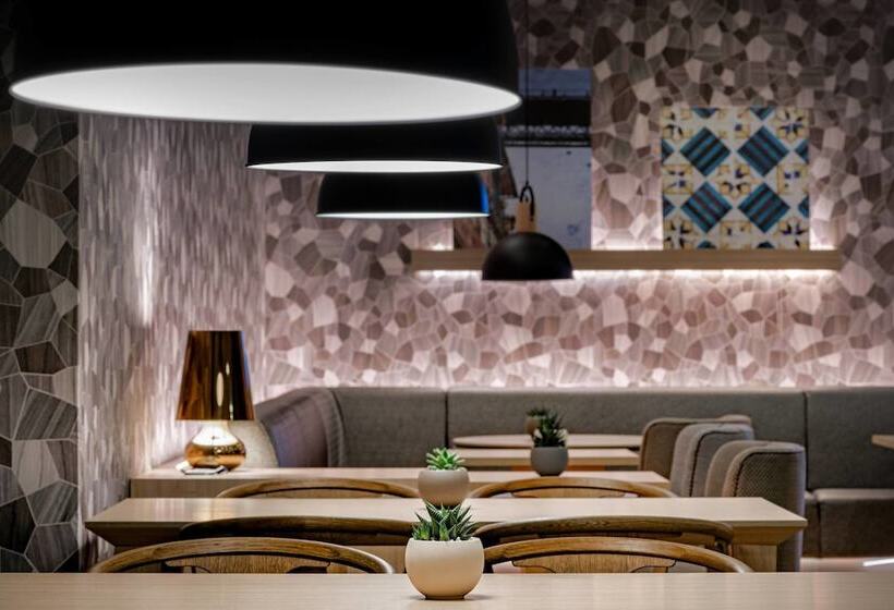 Ac Hotel Porto By Marriott