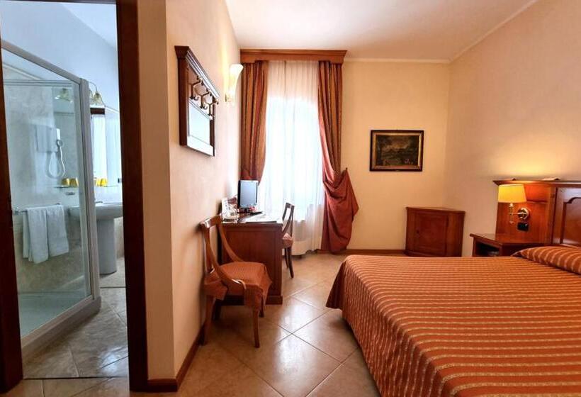 Отель Acqui & Centro Benessere