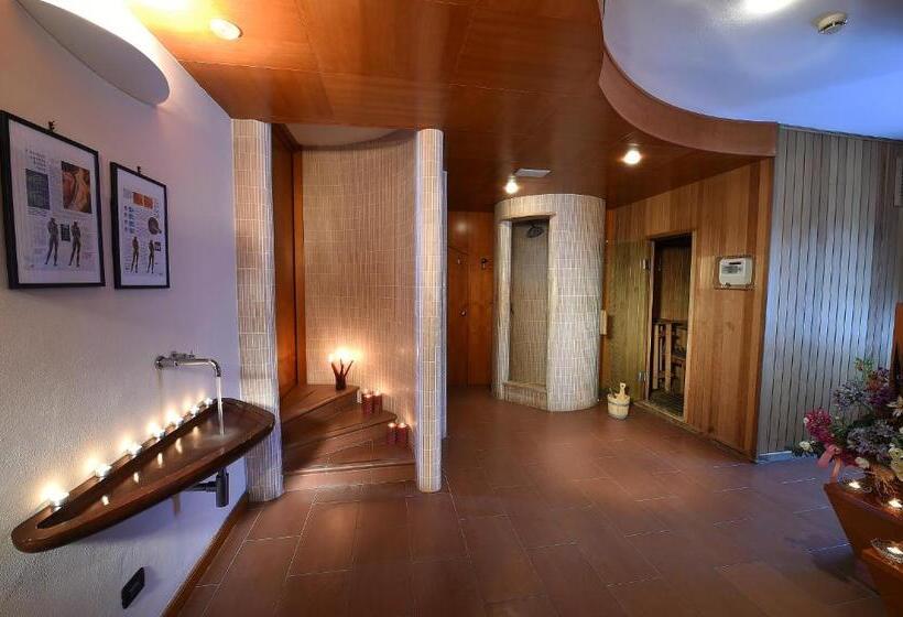 Отель Acqui & Centro Benessere