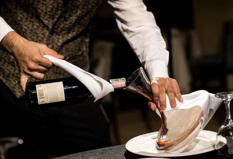 Adriatik Hotel, Bw Premier Collection