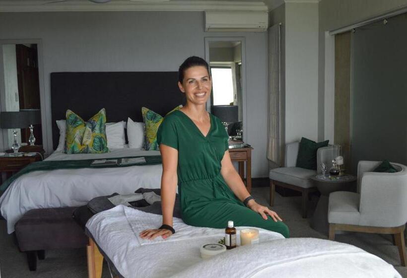 בית מלון כפרי African Oceans Manor On The Beach