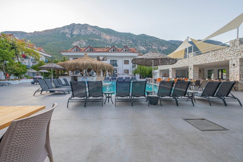 Отель Akdeniz Beach