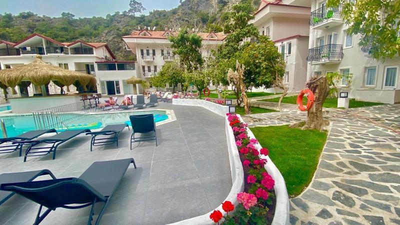 Отель Akdeniz Beach