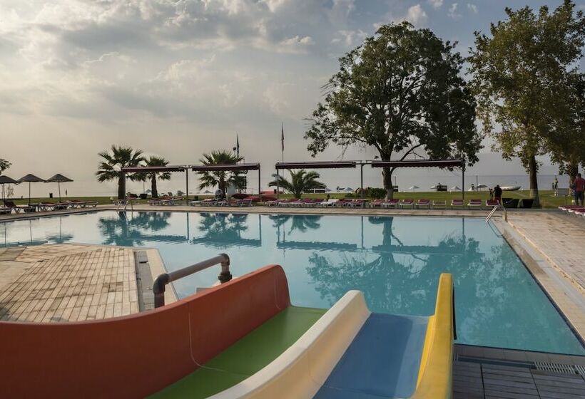 Ra Resort Otel