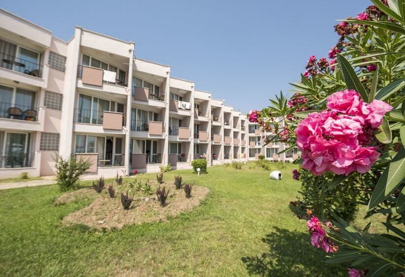 Ra Resort Otel