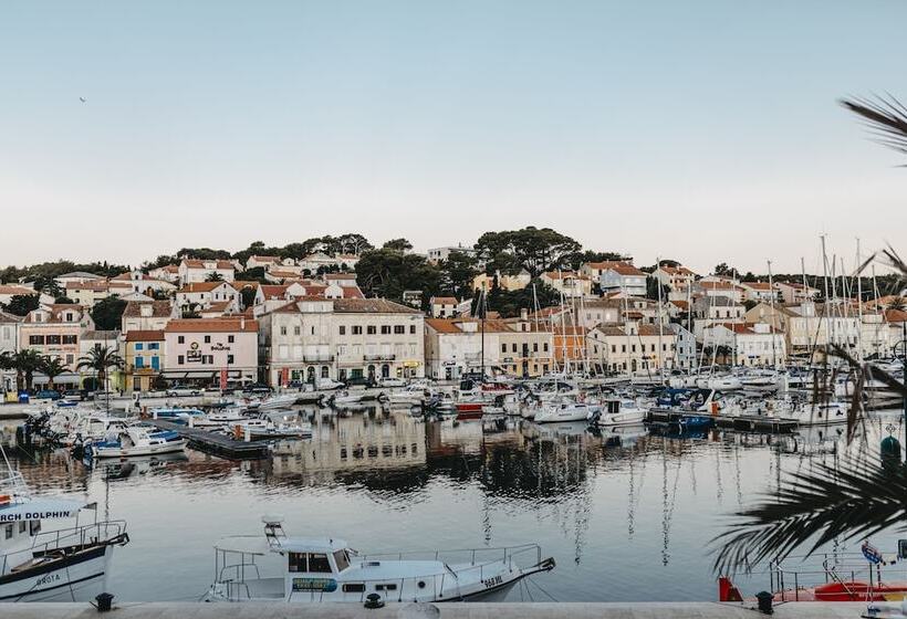 Отель Apoksiomen