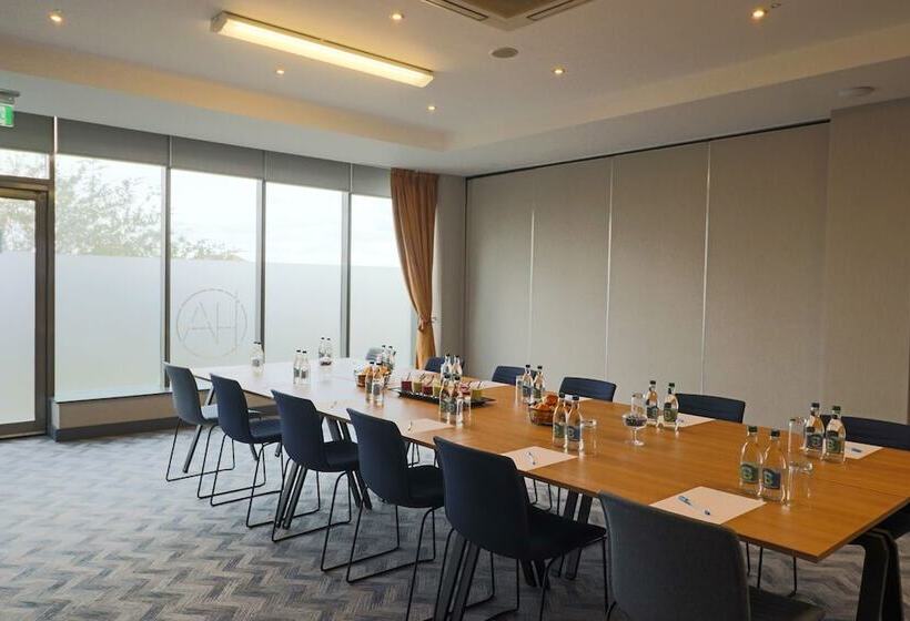 Aspect Hotel Park West