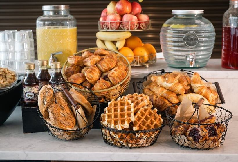 Aspect Hotel Park West