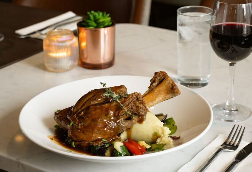 Aspect Hotel Park West