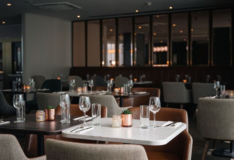 Aspect Hotel Park West