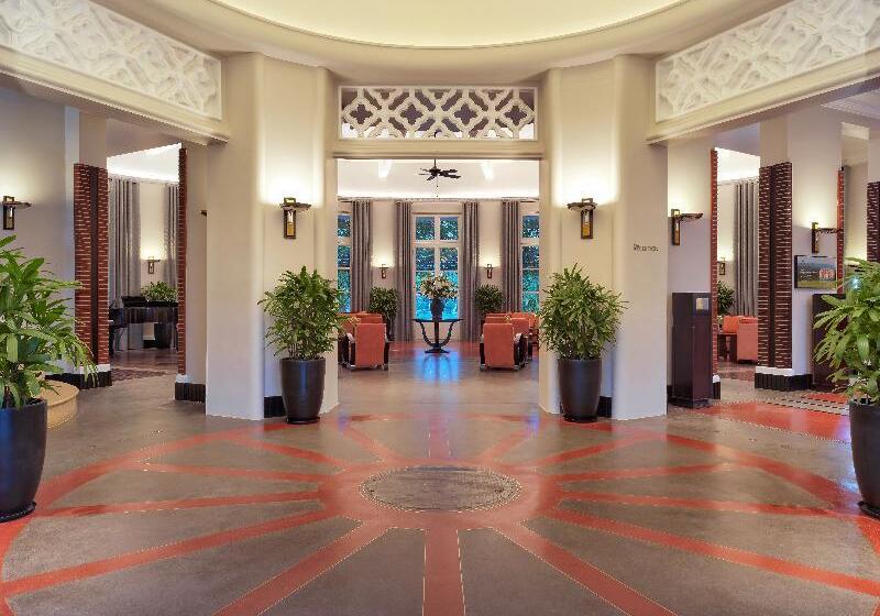 هتل Azerai La Residence Hue