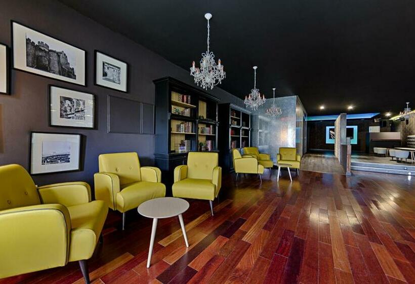 Azz Peñafiel Las Claras Hotel & Spa