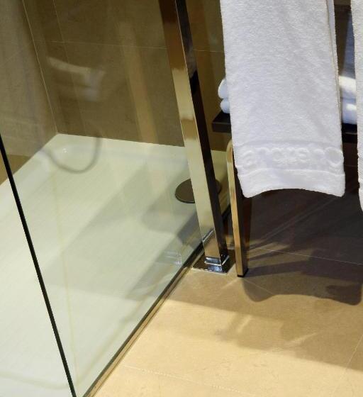 Azz Asturias Langrehotel & Spa