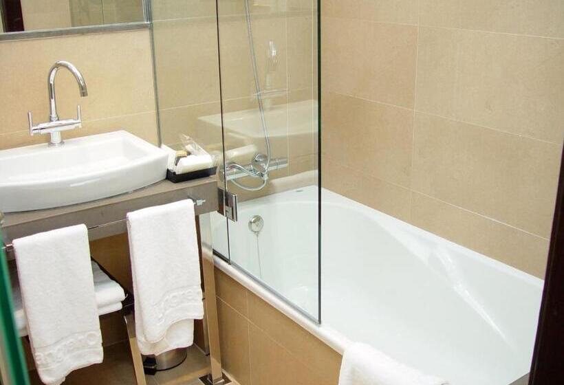 Azz Asturias Langrehotel & Spa