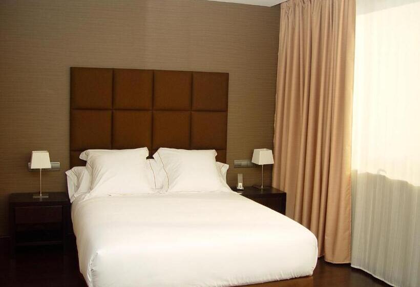 Azz Asturias Langrehotel & Spa