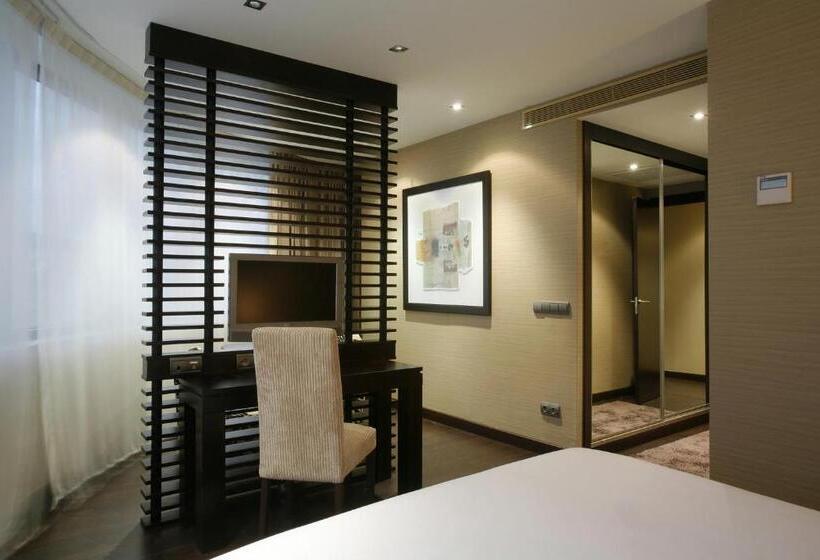 Azz Asturias Langrehotel & Spa