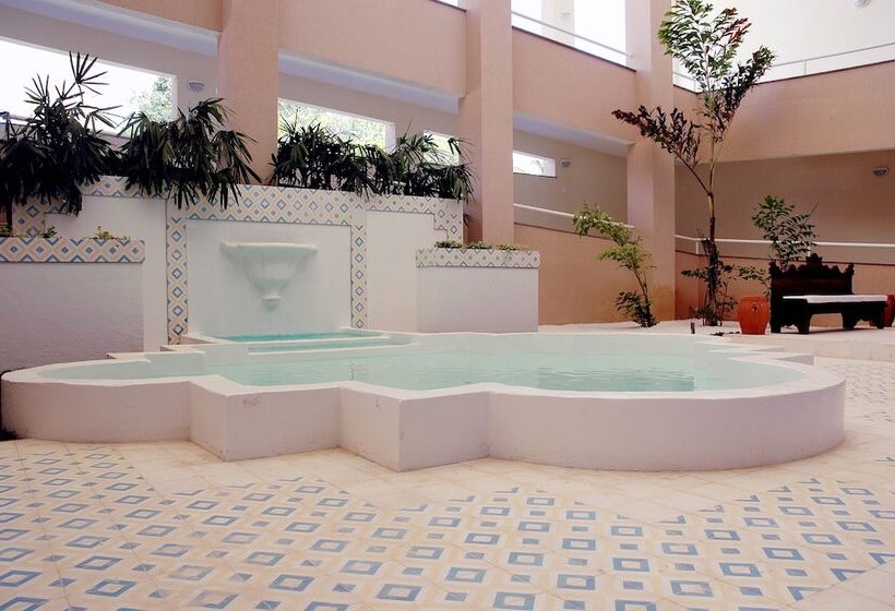 Отель Bahia Plaza