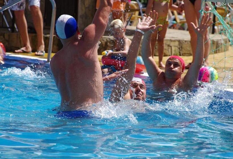 Отель Bella Vista Beach Club  All Inclusive