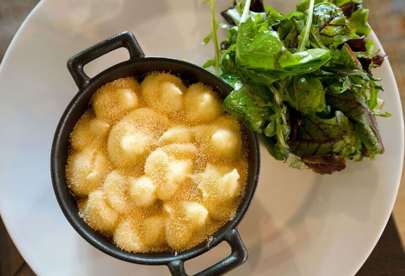 Best Western The Hotel Versailles