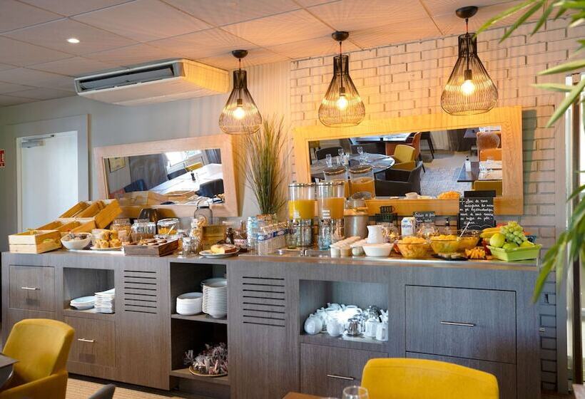 Best Western The Hotel Versailles