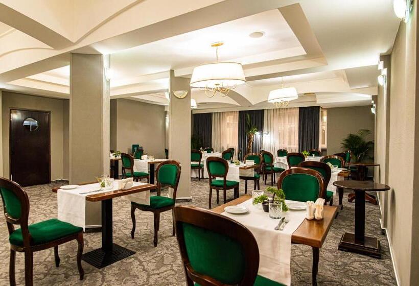 Отель Brilliant Meseș