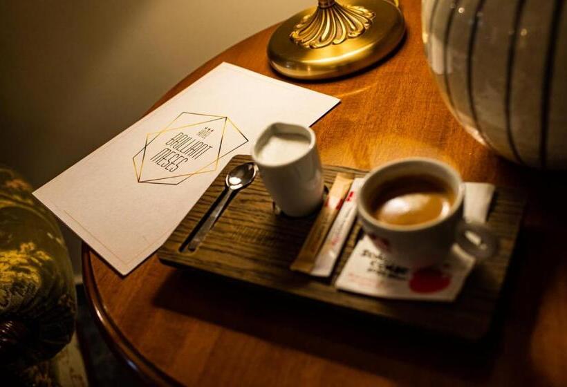 Отель Brilliant Meseș