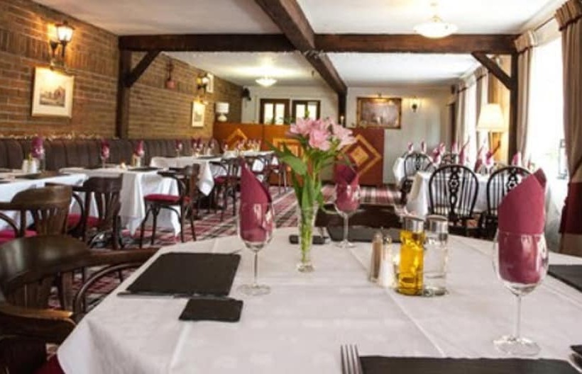 فندق Cairndow Stagecoach Inn